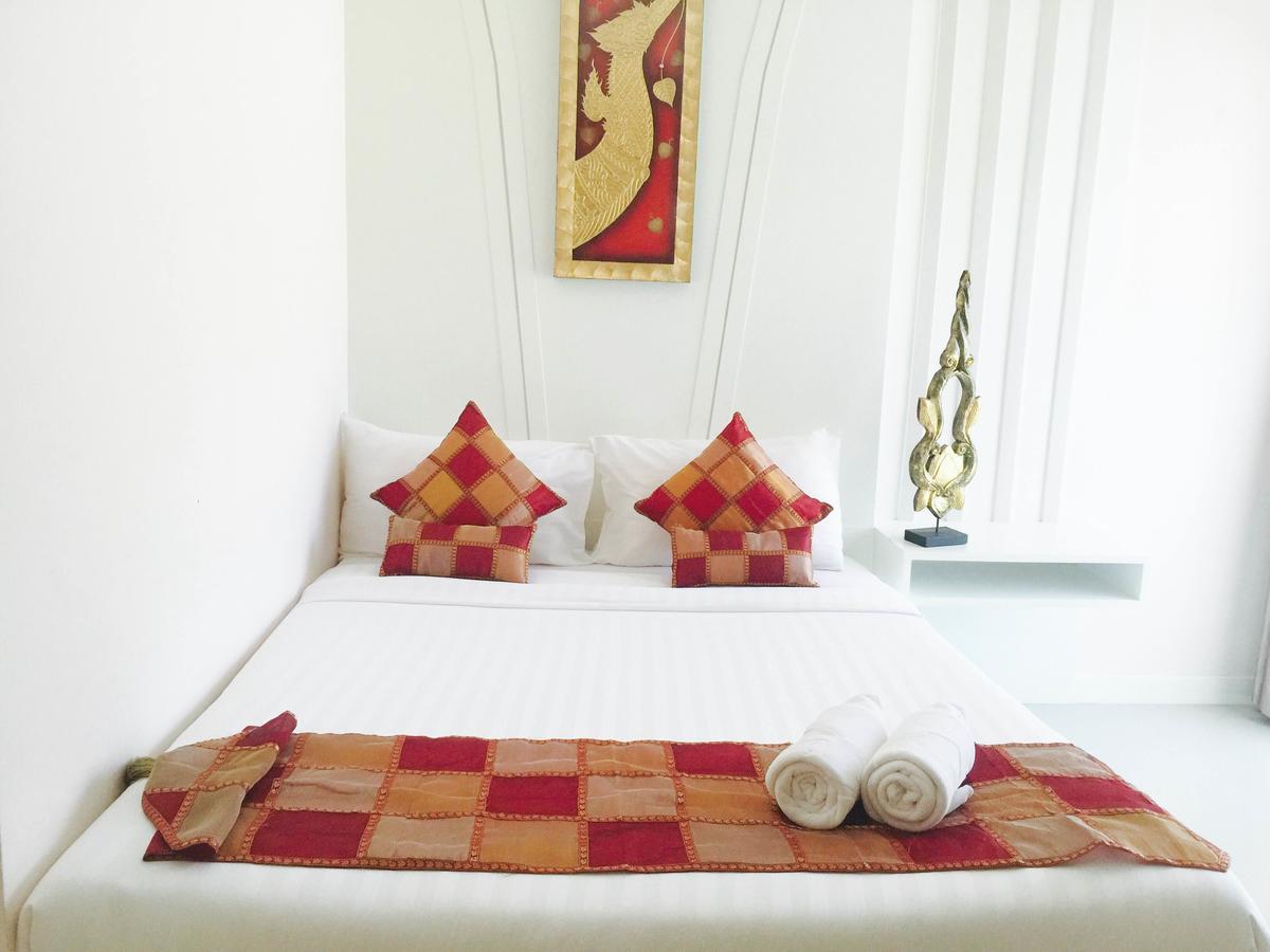 J Sweet Dream Boutique Hotel Phuket Patong Kültér fotó
