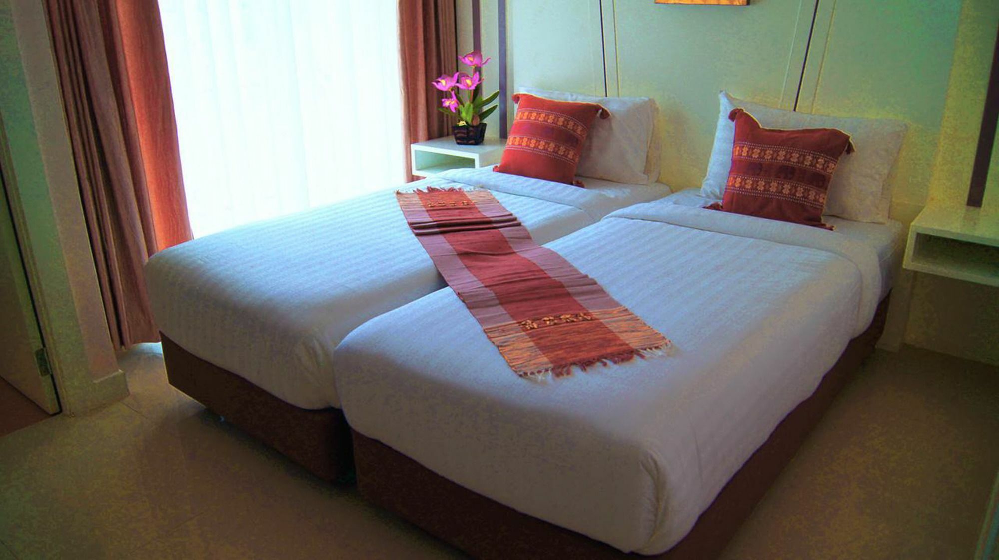 J Sweet Dream Boutique Hotel Phuket Patong Kültér fotó