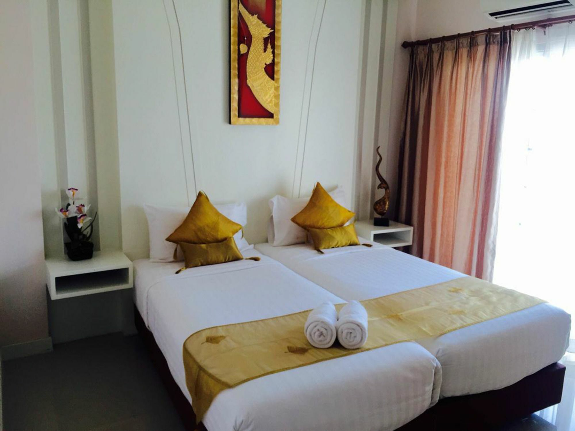 J Sweet Dream Boutique Hotel Phuket Patong Kültér fotó